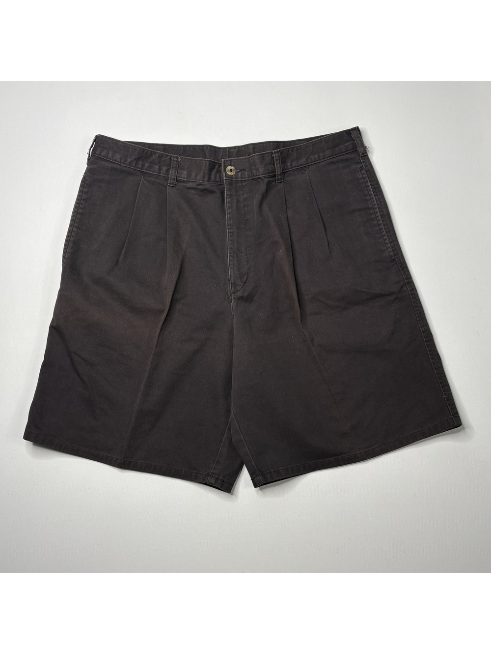 Vintage Lee Wrinkle Resistant Black Pleated Shorts W36